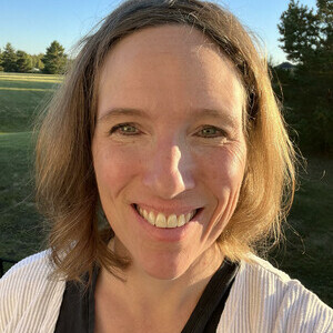 Photo of Jennifer Barr